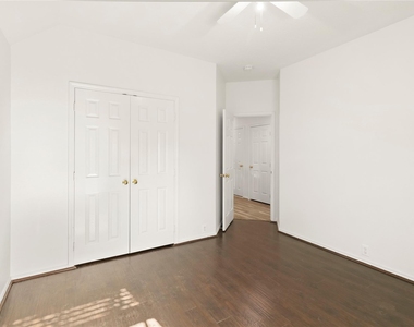 20510 Pioneer Bend Court - Photo Thumbnail 35