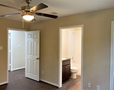 429 N Carolina Street - Photo Thumbnail 5