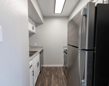 15100 Golden Eagle Drive - Photo Thumbnail 18
