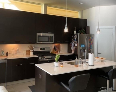 5204 Hershe Street - Photo Thumbnail 2