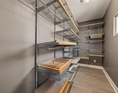 1107 Saint Charles Street - Photo Thumbnail 34