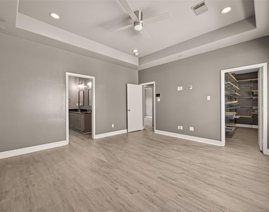 1107 Saint Charles Street - Photo Thumbnail 22