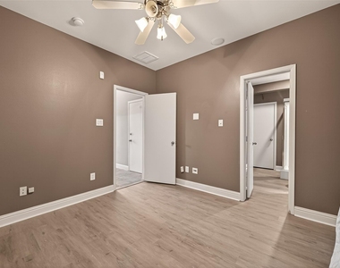 1107 Saint Charles Street - Photo Thumbnail 29