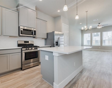 7705 Rainbow Close Lane - Photo Thumbnail 14