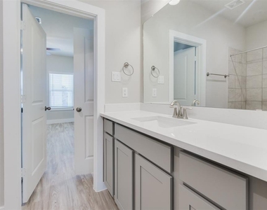 7705 Rainbow Close Lane - Photo Thumbnail 18