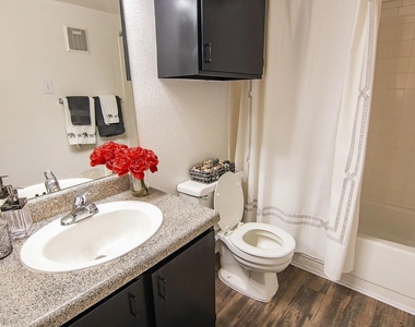 15100 Golden Eagle Drive - Photo Thumbnail 7