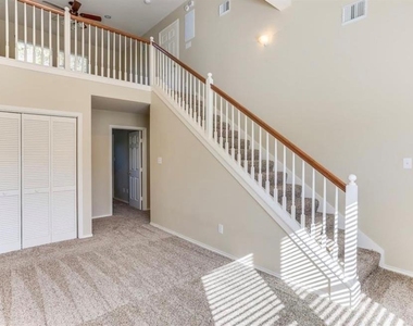 730 Redwing Place Drive - Photo Thumbnail 10