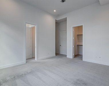 8926 Spring Knoll Forest Drive - Photo Thumbnail 17