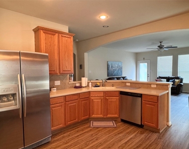 21818 Saragosa Pond Lane - Photo Thumbnail 6