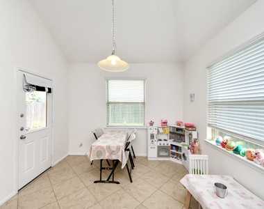 20626 Bandrock Terrace - Photo Thumbnail 25