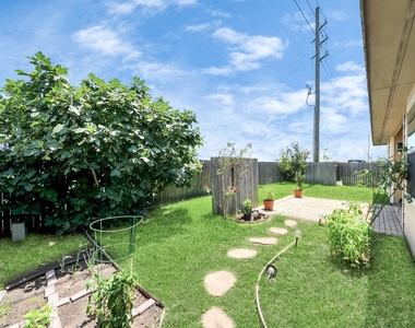 20626 Bandrock Terrace - Photo Thumbnail 41