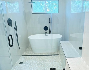 18623 Windsor Lakes Drive - Photo Thumbnail 13