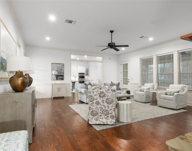 6130 Homeland Lane - Photo Thumbnail 7
