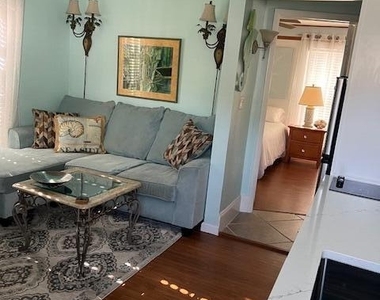 2025 Date Palm Avenue - Photo Thumbnail 1