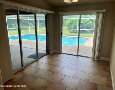 2372 Windham Drive - Photo Thumbnail 6