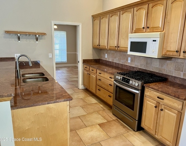 2372 Windham Drive - Photo Thumbnail 2