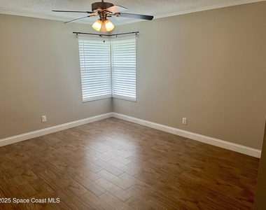 2372 Windham Drive - Photo Thumbnail 18