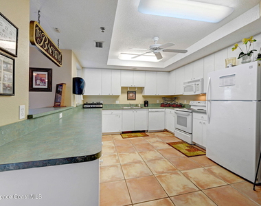 102 Riverside Drive - Photo Thumbnail 53