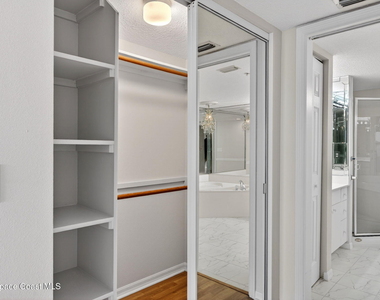 102 Riverside Drive - Photo Thumbnail 31
