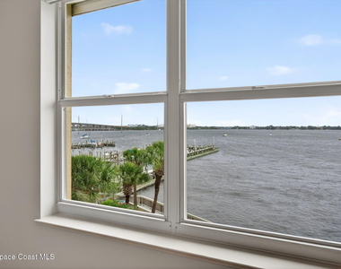 102 Riverside Drive - Photo Thumbnail 36