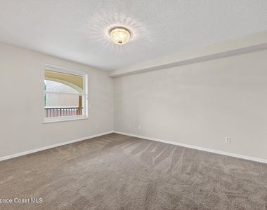 102 Riverside Drive - Photo Thumbnail 39