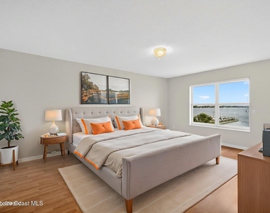 102 Riverside Drive - Photo Thumbnail 27