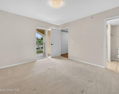 102 Riverside Drive - Photo Thumbnail 42