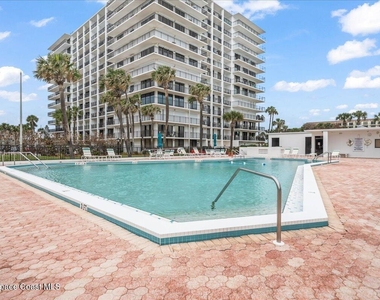 2100 N Atlantic Avenue - Photo Thumbnail 9