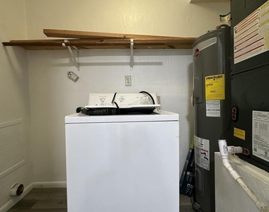 2130 Forest Knoll Drive Ne - Photo Thumbnail 16