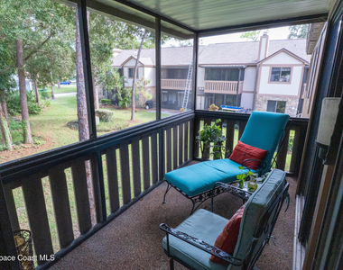 605 Saint Albans Court W - Photo Thumbnail 19