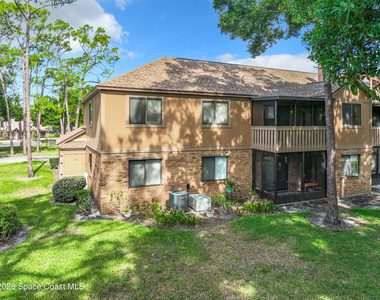 605 Saint Albans Court W - Photo Thumbnail 21