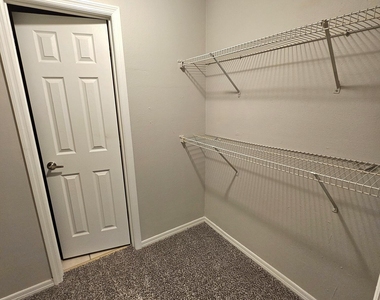 1695 Lee Road - Photo Thumbnail 11