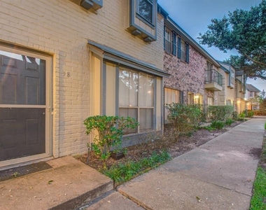 14703 Barryknoll Lane - Photo Thumbnail 5
