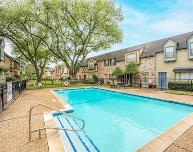 14703 Barryknoll Lane - Photo Thumbnail 27