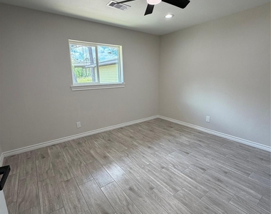 28316 E Hardy Road - Photo Thumbnail 9