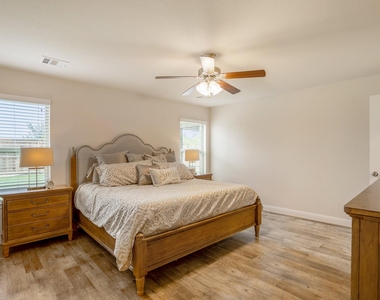 4115 Steven Falls Court - Photo Thumbnail 31