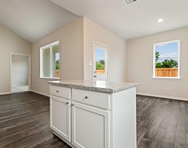 345 Fastboy Lane - Photo Thumbnail 9