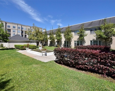 2600 Bellefontaine Street - Photo Thumbnail 6