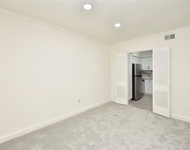 2600 Bellefontaine Street - Photo Thumbnail 22