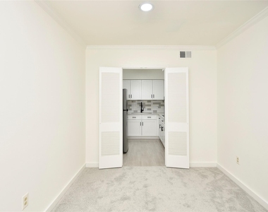 2600 Bellefontaine Street - Photo Thumbnail 20