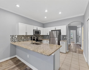13123 Kings Crossing Drive - Photo Thumbnail 18