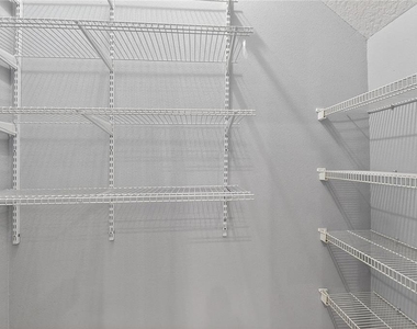 13123 Kings Crossing Drive - Photo Thumbnail 30