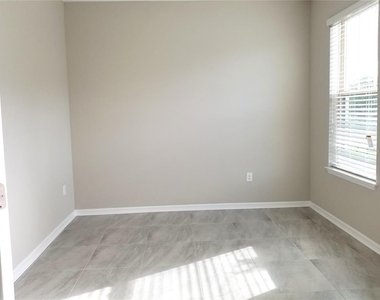 30708 Walker Cup Place - Photo Thumbnail 26