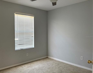 7046 Penta Place - Photo Thumbnail 8