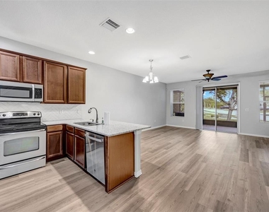 6705 Holly Heath Drive - Photo Thumbnail 5