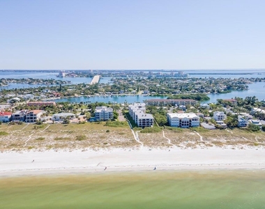 3200 Gulf Boulevard - Photo Thumbnail 61