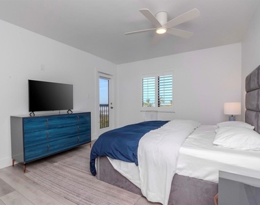 3200 Gulf Boulevard - Photo Thumbnail 15