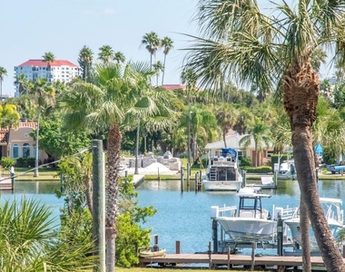 3200 Gulf Boulevard - Photo Thumbnail 38