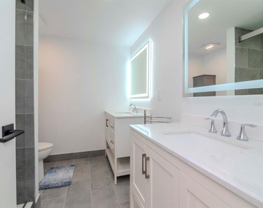 3200 Gulf Boulevard - Photo Thumbnail 17