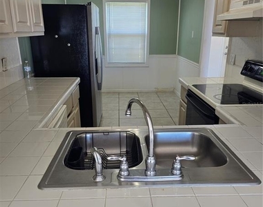 2549 Cedar Cypress Court - Photo Thumbnail 3
